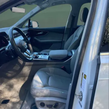 More photos of 2022 Audi Q7 Premium Plus at Autova - Forest, VA