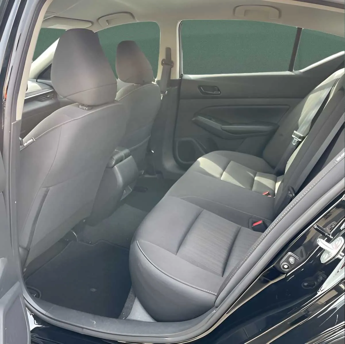 Nissan Altima photo 4