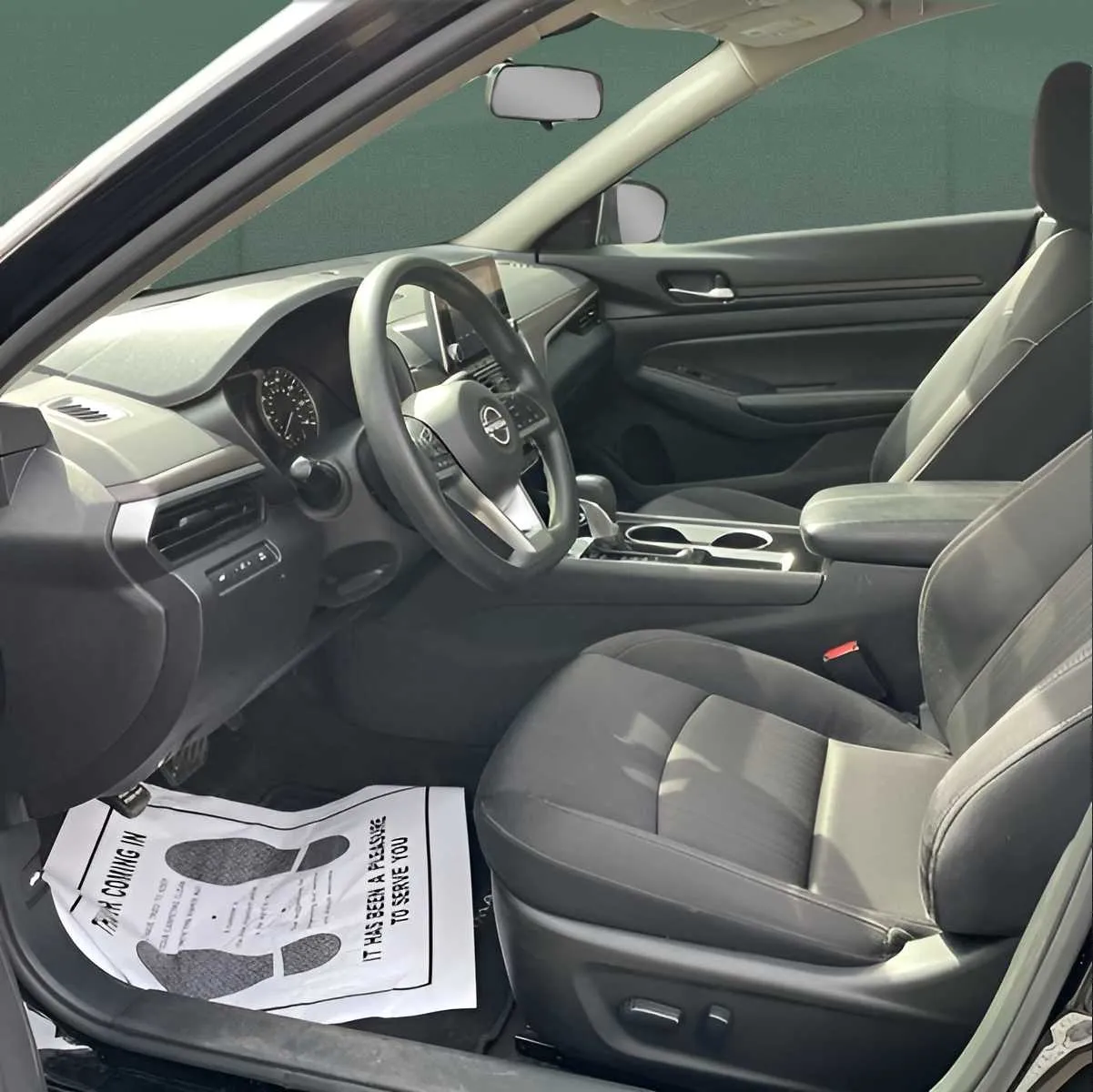 Nissan Altima photo 5