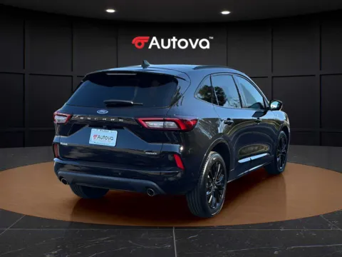 More photos of 2023 Ford Escape ST-Line Elite at Autova - Forest, VA