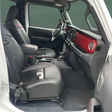 More photos of 2020 Jeep Wrangler Unlimited Rubicon at Autova - Forest, VA