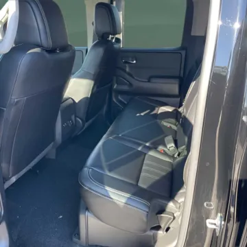 More photos of 2024 Nissan Frontier SL at Autova - Forest, VA