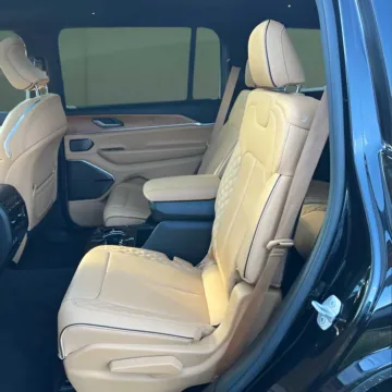 More photos of 2022 Jeep Grand Cherokee L Summit Reserve at Autova - Forest, VA