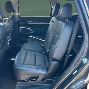 More photos of 2022 Kia Telluride LX at Autova - Forest, VA