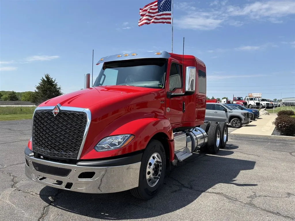 Red 2027 International LT Series 625 for sale in Saginaw, MI