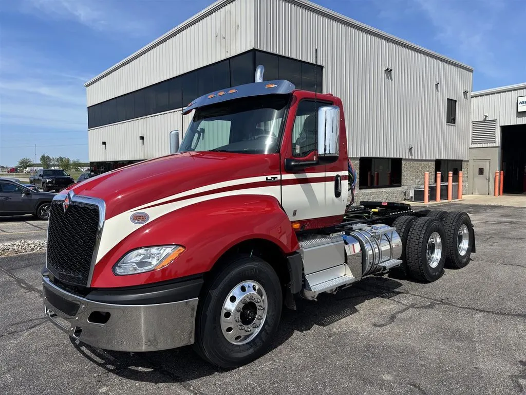 Unknown 2027 International LT Series 625 for sale in Saginaw, MI
