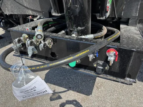 Another view of 2027 E-PAK RADIUS for sale in Saginaw, MI at Wieland Truck & Trailer - Saginaw
