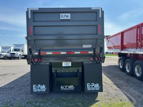 More photos of 2027 E-PAK RADIUS at Wieland Truck & Trailer - Saginaw, MI
