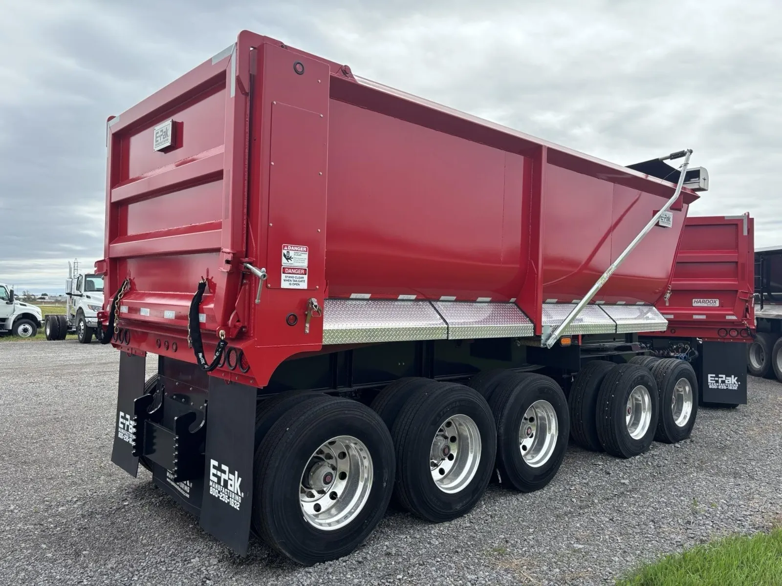 More photos of 2026 E-PAK HYBRID TRIPLE TEN at Wieland Truck & Trailer - Saginaw, MI