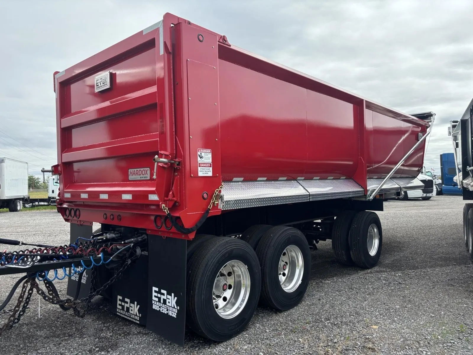 More photos of 2026 E-PAK HYBRID TRIPLE TEN at Wieland Truck & Trailer - Saginaw, MI