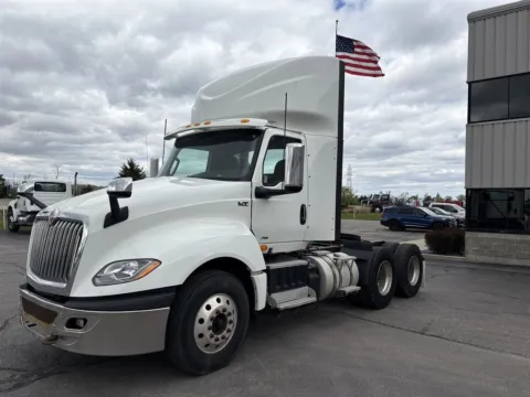 White 2020 International LT Series 625 for sale in Saginaw, MI