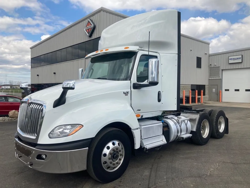 White 2019 International LT Series 625 for sale in Saginaw, MI