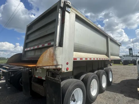 More photos of 1989 Fruehauf QUAD at Wieland Truck & Trailer - Saginaw, MI