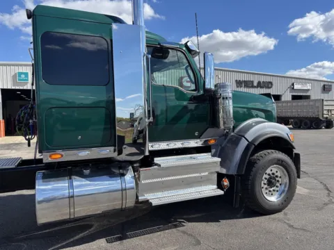 More photos of 2027 International HX520 at Wieland Truck & Trailer - Saginaw, MI
