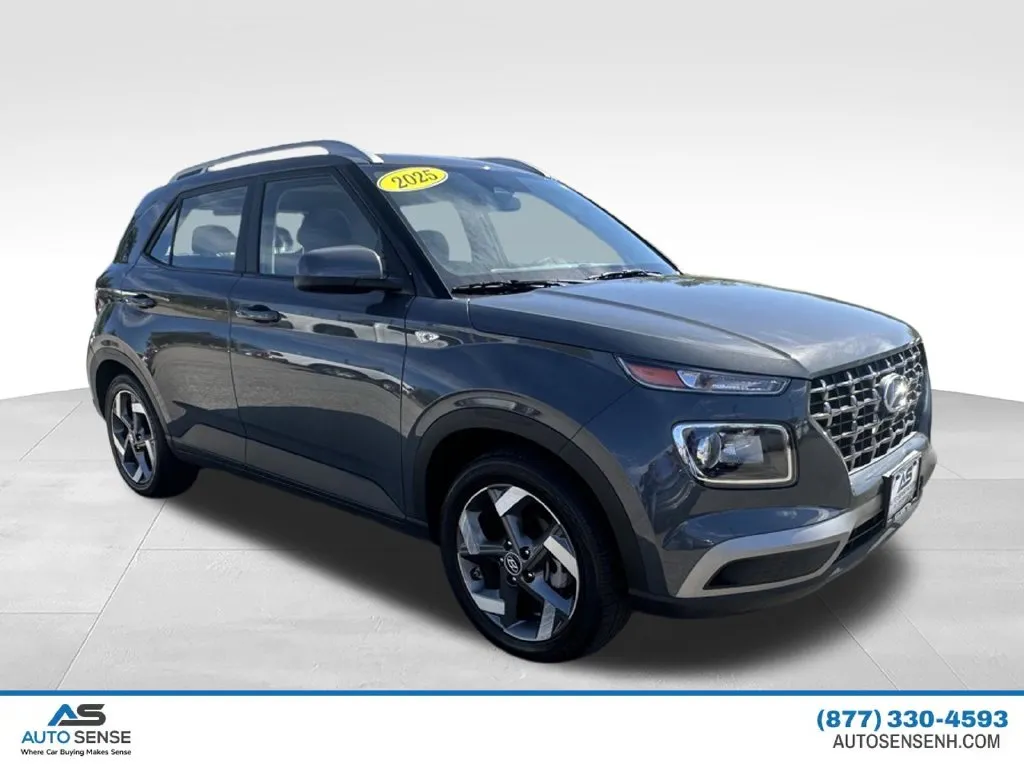 2025 Hyundai Venue SEL - Photo 8
