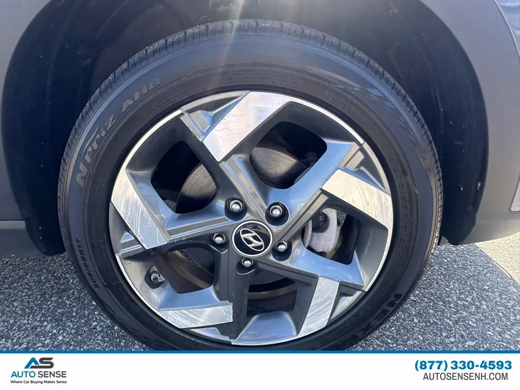 2025 Hyundai Venue SEL - Photo 15
