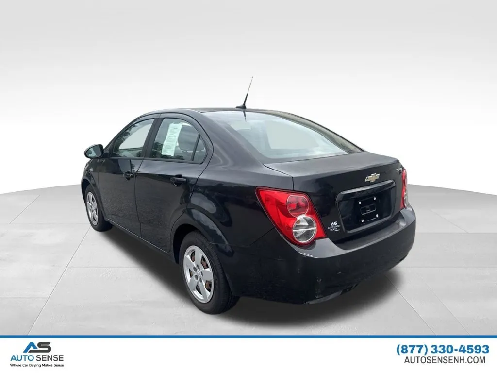 2014 Chevrolet Sonic LS - Photo 3