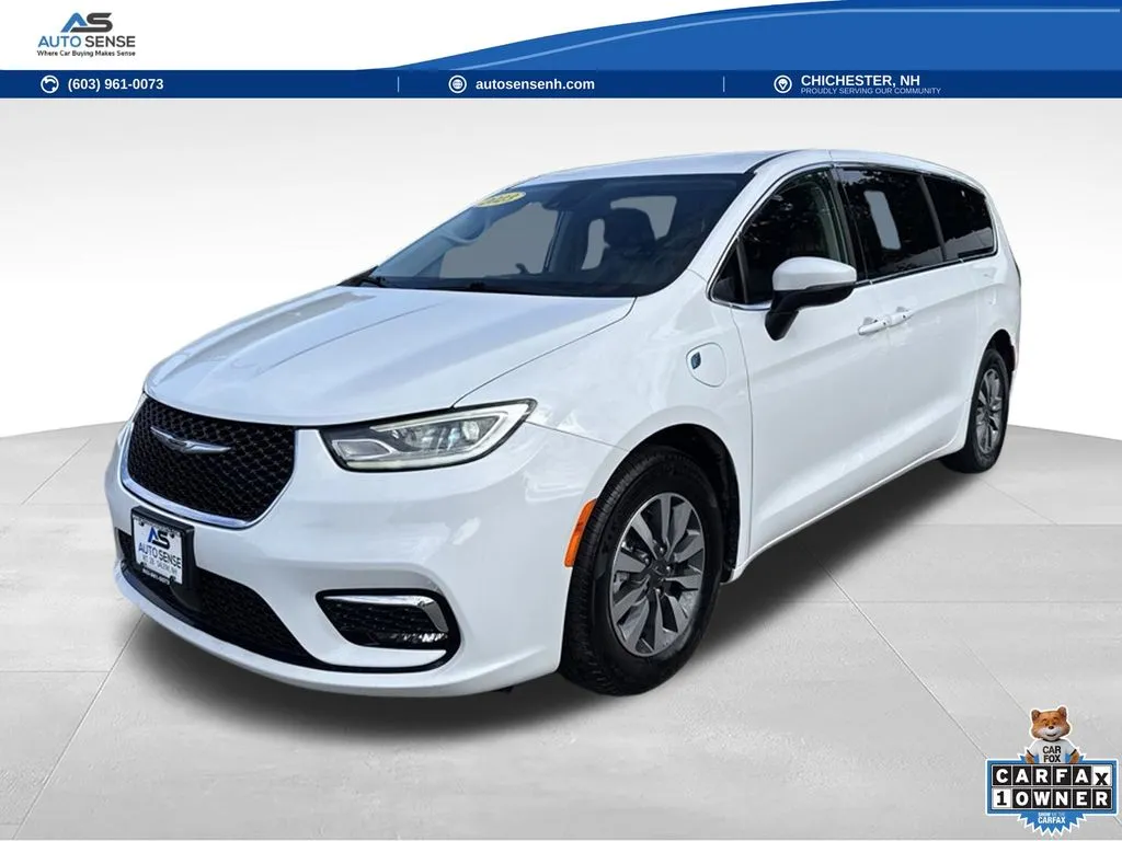 White 2023 Chrysler Pacifica Hybrid Touring L for sale in Chichester, NH