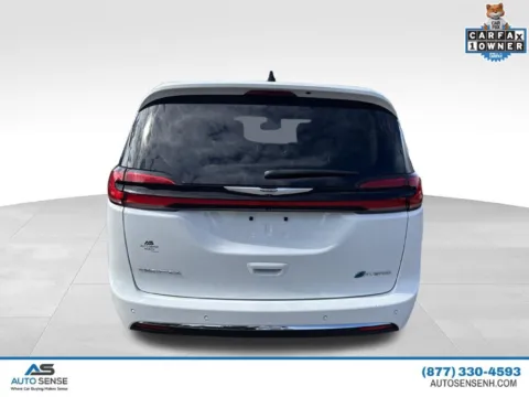 More photos of 2023 Chrysler Pacifica Hybrid Touring L at Auto Sense North, NH