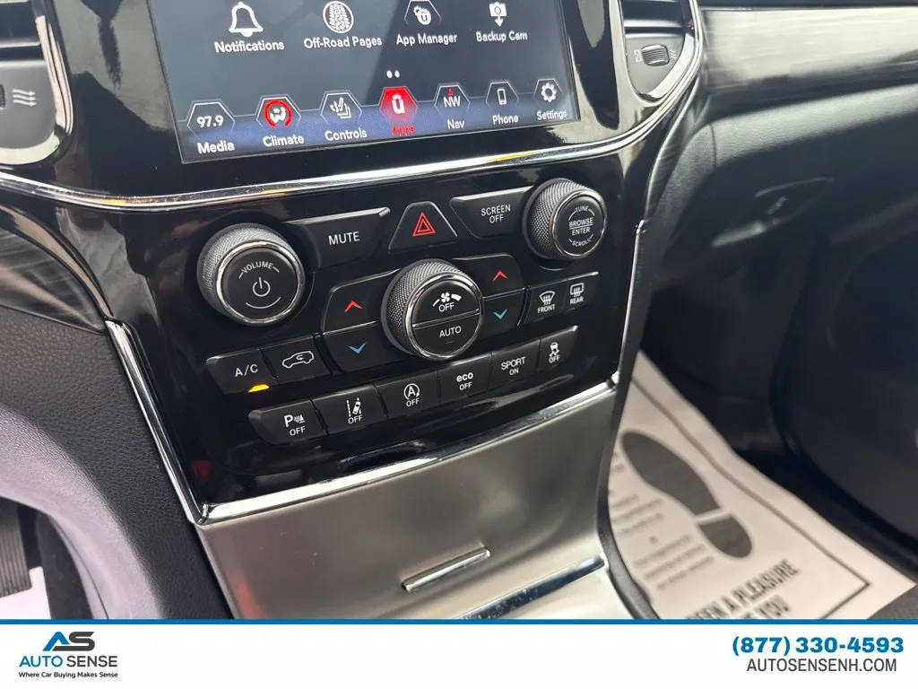 2021 Jeep Grand Cherokee Laredo X - Photo 23