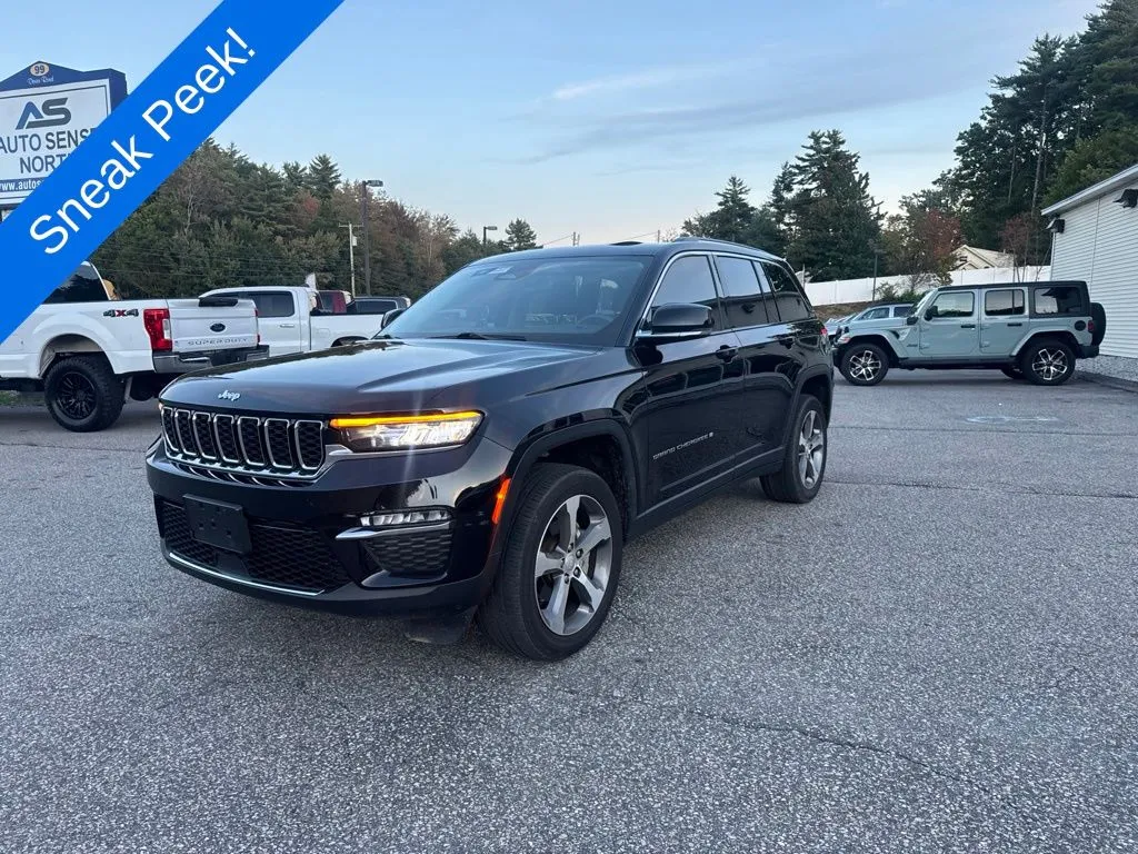 Black 2023 Jeep Grand Cherokee Limited for sale in Chichester, NH