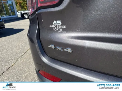 More photos of 2018 Jeep Compass Latitude at Auto Sense North, NH