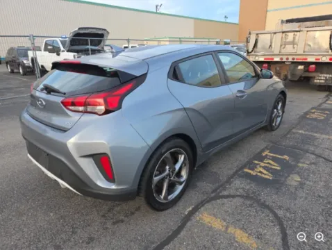 More photos of 2019 Hyundai Veloster 2.0 at Auto Sense North, NH