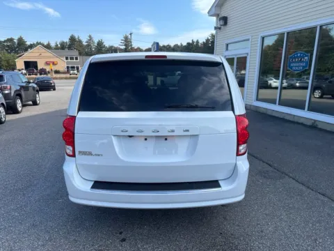 More photos of 2019 Dodge Grand Caravan SE at Auto Sense North, NH