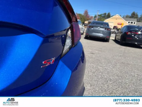 More photos of 2019 Honda Civic Si at Auto Sense North, NH