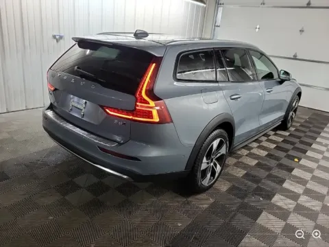More photos of 2024 Volvo V60 Cross Country B5 Plus at Auto Sense North, NH