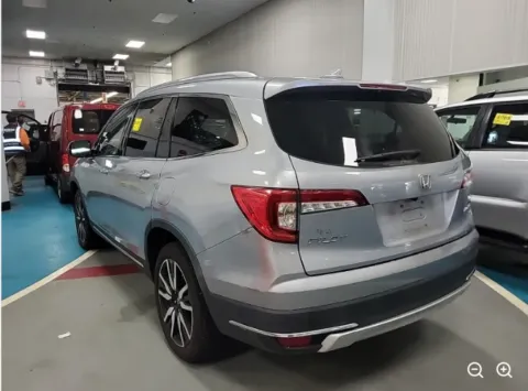 Photos of 2019 Honda Pilot Touring for sale in Chichester, NH at Auto Sense North
