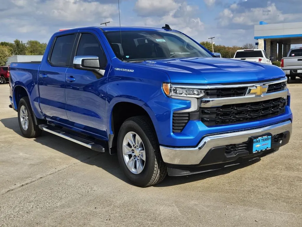 Unknown 2025 Chevrolet Silverado 1500 LT for sale in Mexia, TX