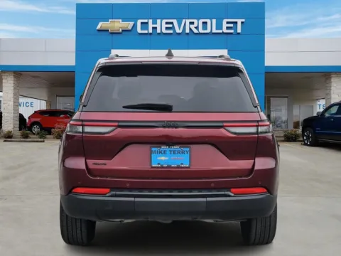 More photos of 2024 Jeep Grand Cherokee Altitude at Mike Terry Chevrolet GMC Mexia, TX