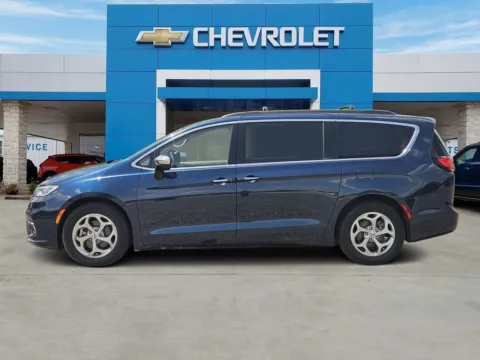 Another view of 2023 Chrysler Pacifica Limited for sale in Mexia, TX at Mike Terry Chevrolet GMC Mexia