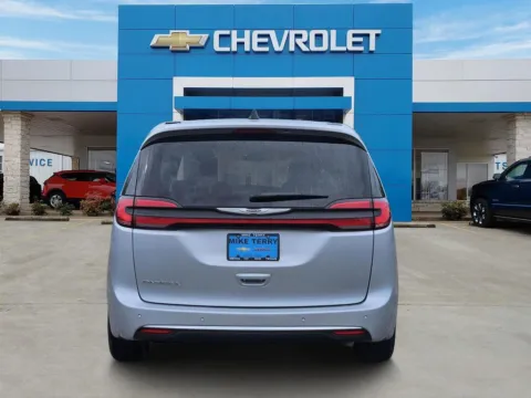 More photos of 2024 Chrysler Pacifica Touring L at Mike Terry Chevrolet GMC Mexia, TX