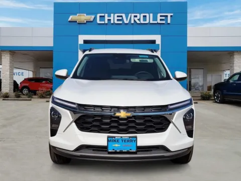 Photos of 2026 Chevrolet Trax LT for sale in Mexia, TX at Mike Terry Chevrolet GMC Mexia