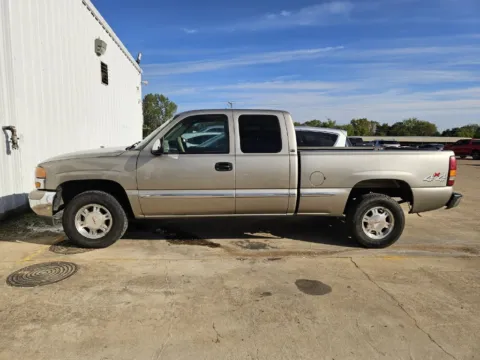 Another view of 2002 GMC Sierra 1500 SLE for sale in Mexia, TX at Mike Terry Chevrolet GMC Mexia