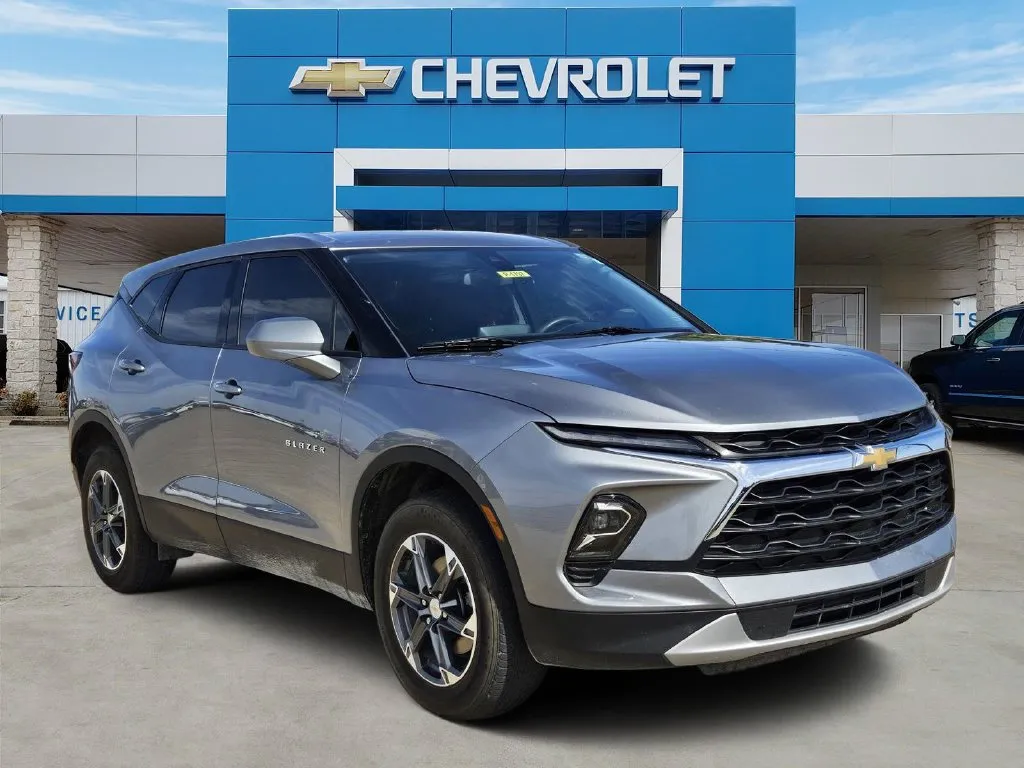 Gray 2025 Chevrolet Blazer LT for sale in Mexia, TX