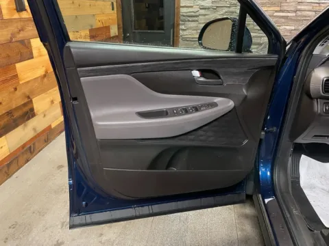 More photos of 2020 Hyundai Santa Fe SEL at Kurt Johnson Auto Sales & Service, PA