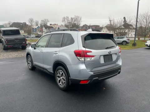 More photos of 2021 Subaru Forester Premium at Kurt Johnson Auto Sales & Service, PA