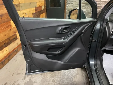 More photos of 2019 Chevrolet Trax LT at Kurt Johnson Auto Sales & Service, PA