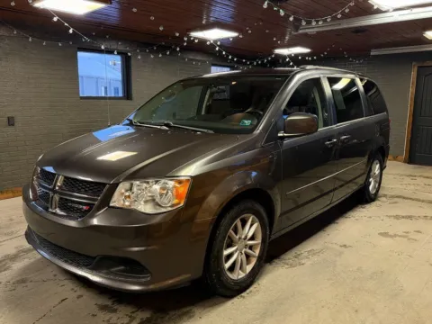 Gray 2016 Dodge Grand Caravan SXT for sale in DuBois, PA