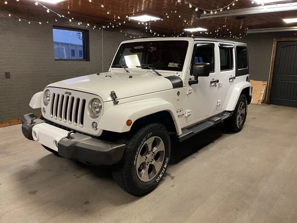 2016 Jeep Wrangler Unlimited Sahara