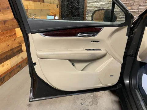 More photos of 2019 Cadillac XT5 Luxury at Kurt Johnson Auto Sales & Service, PA