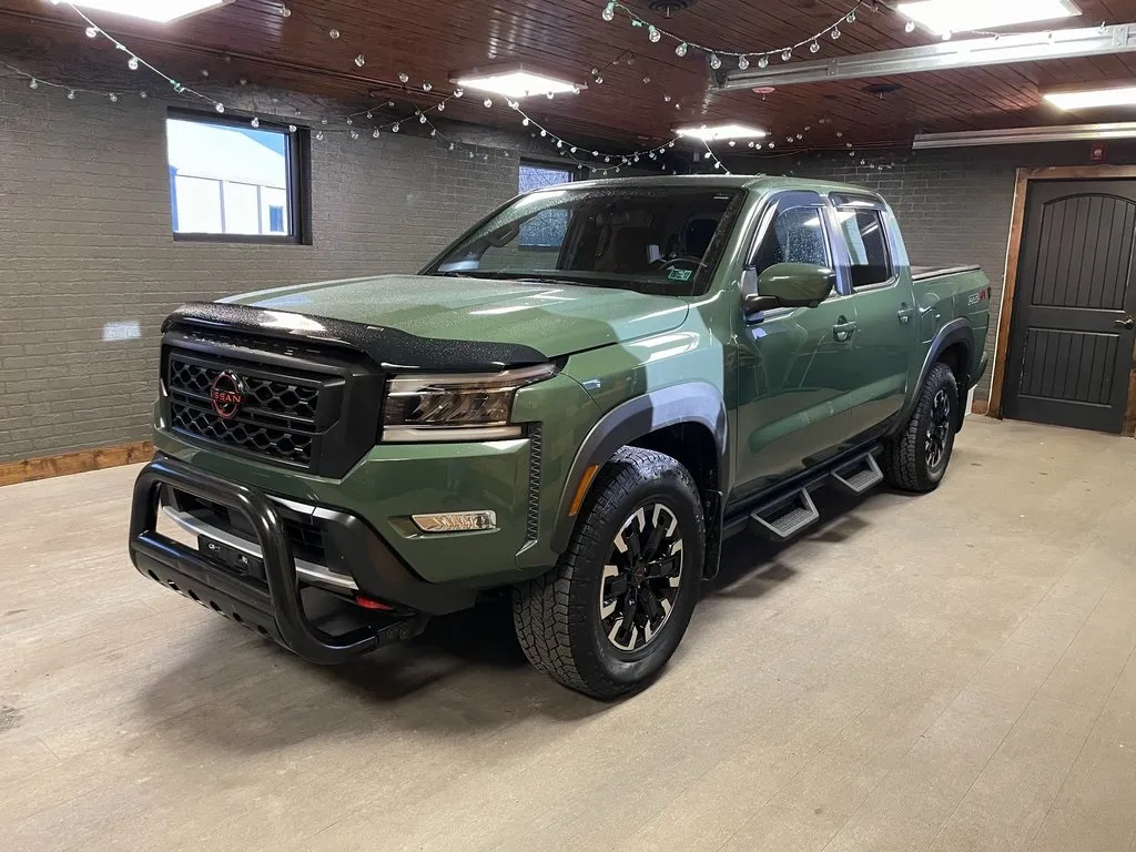2023 Nissan Frontier PRO-4X's photo