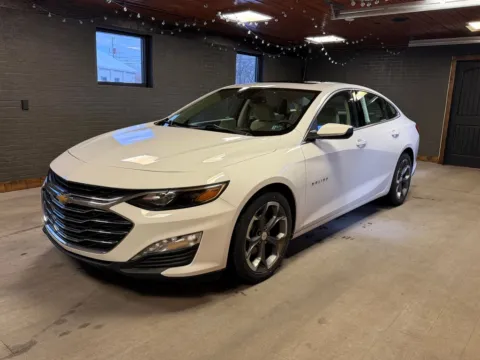 White 2021 Chevrolet Malibu LT for sale in DuBois, PA