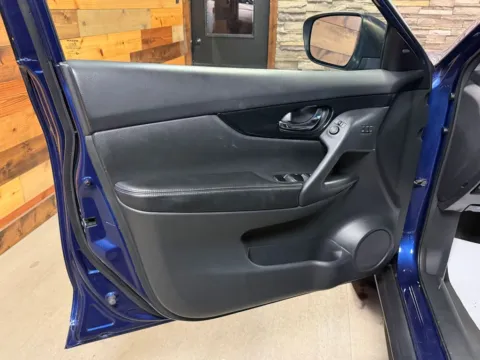 More photos of 2019 Nissan Rogue SL at Kurt Johnson Auto Sales & Service, PA