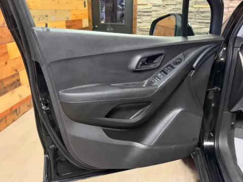 More photos of 2019 Chevrolet Trax LT at Kurt Johnson Auto Sales & Service, PA