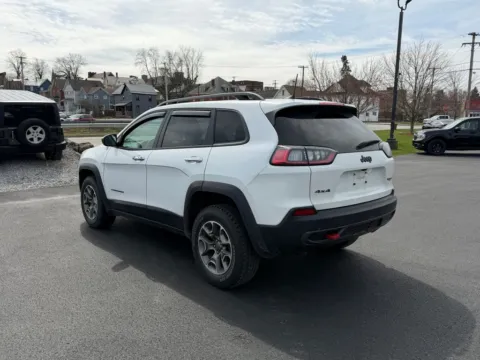 More photos of 2022 Jeep Cherokee Trailhawk at Kurt Johnson Auto Sales & Service, PA