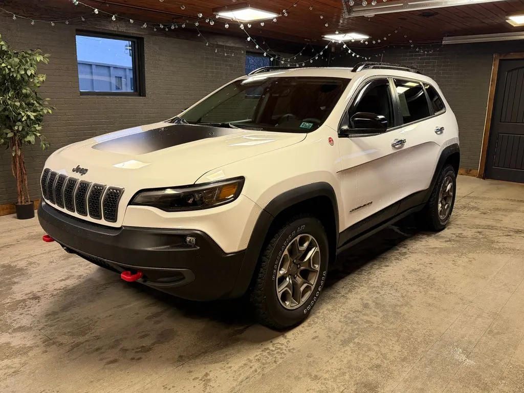 White 2022 Jeep Cherokee Trailhawk for sale in DuBois, PA